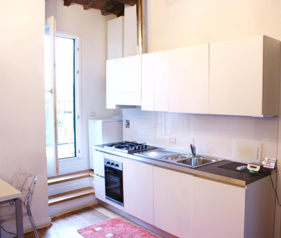 Roommo Sant'Ambrogio フィレンツェ 部屋 写真